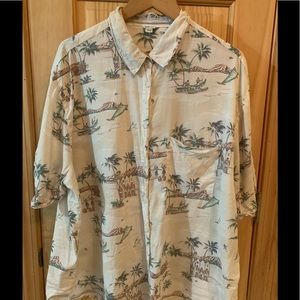 Relaxed fit hula button up
